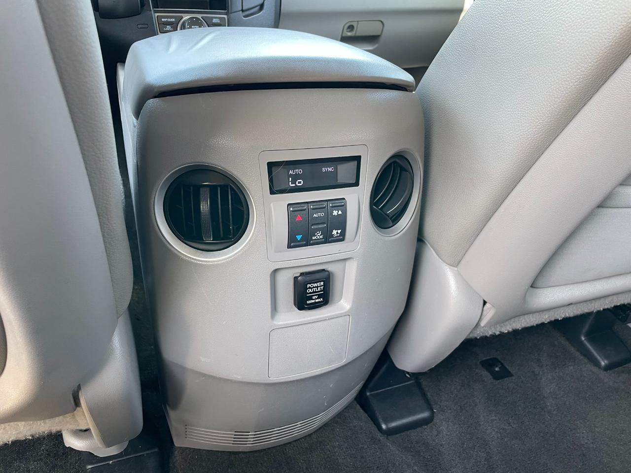 Honda Pilot EX-L 2WD 5-Spd AT with Navigation 2012