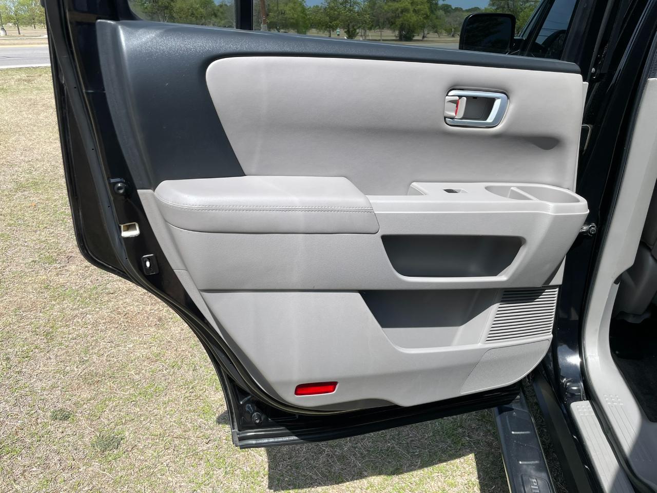 Honda Pilot EX-L 2WD 5-Spd AT with Navigation 2012