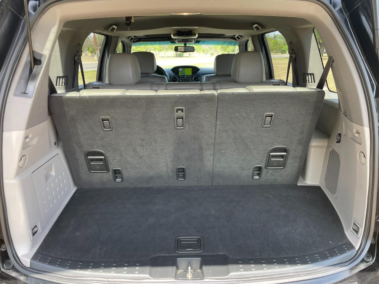 Honda Pilot EX-L 2WD 5-Spd AT with Navigation 2012