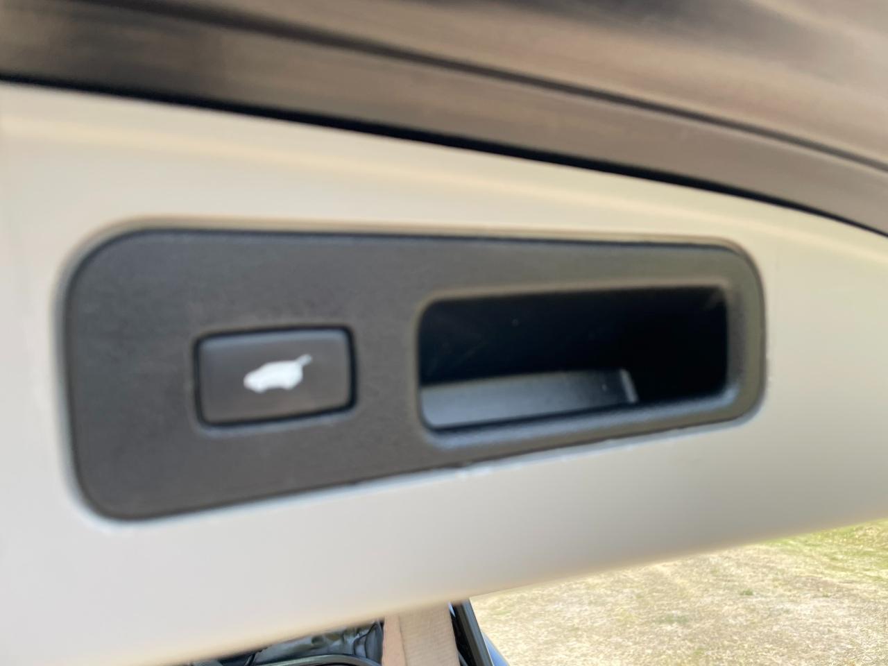 Honda Pilot EX-L 2WD 5-Spd AT with Navigation 2012