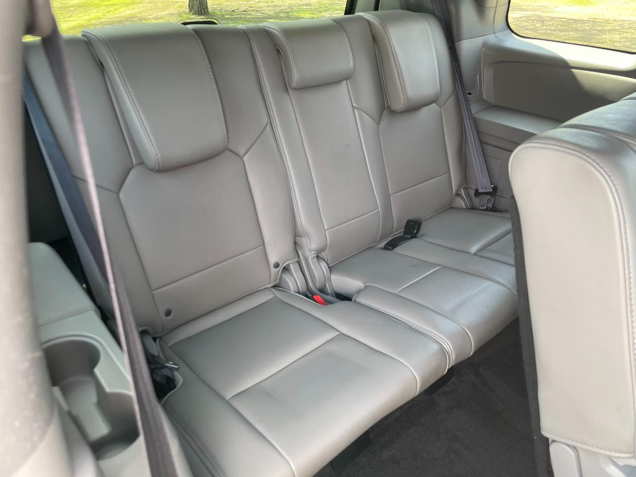 Honda Pilot EX-L 2WD 5-Spd AT with Navigation 2012