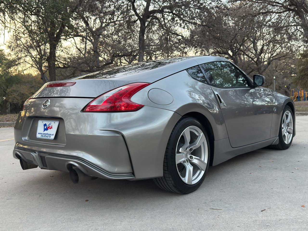 Nissan Z 370Z Coupe 2010