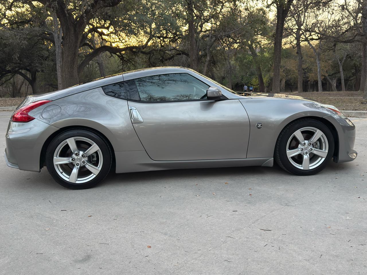 Nissan Z 370Z Coupe 2010
