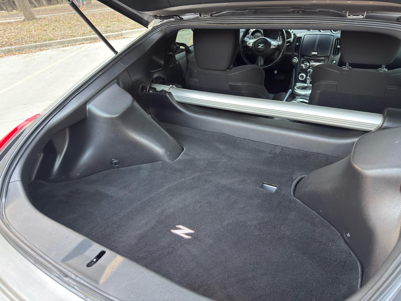 Nissan Z 370Z Coupe 2010