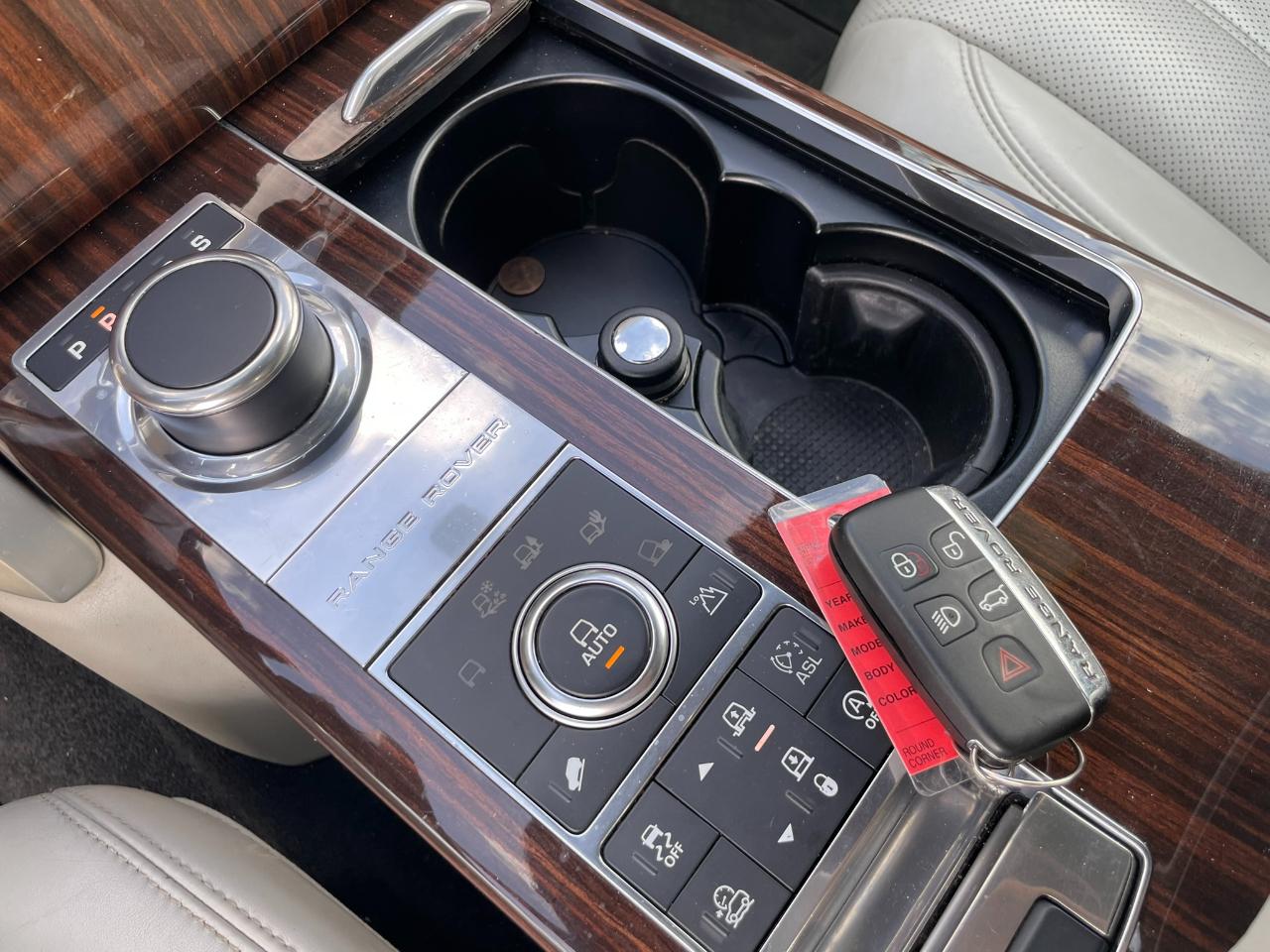 Land Rover Range Rover Supercharged 2016