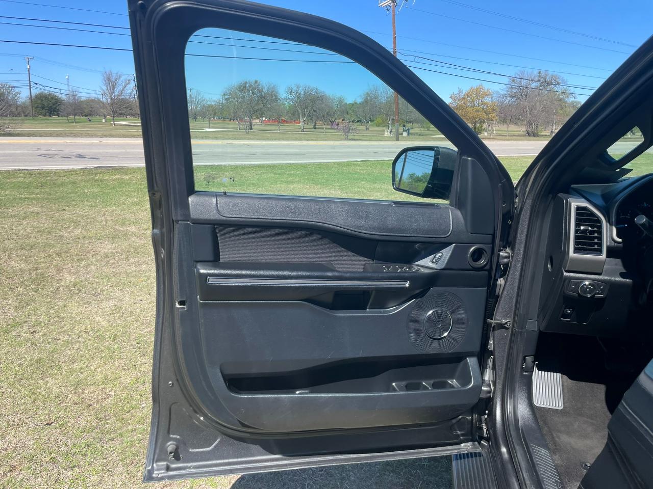 Ford Expedition XLT 2020