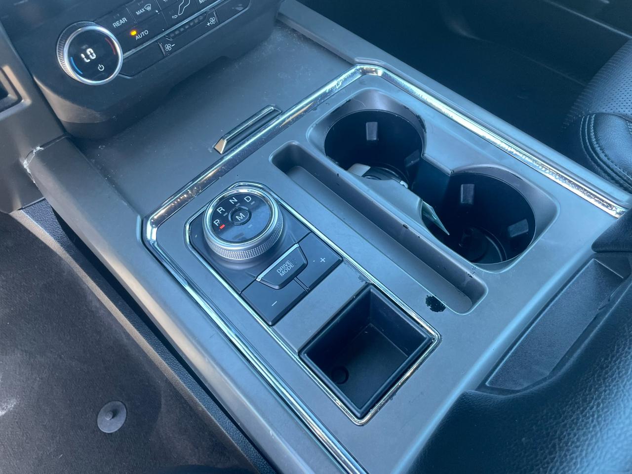 Ford Expedition XLT 2020