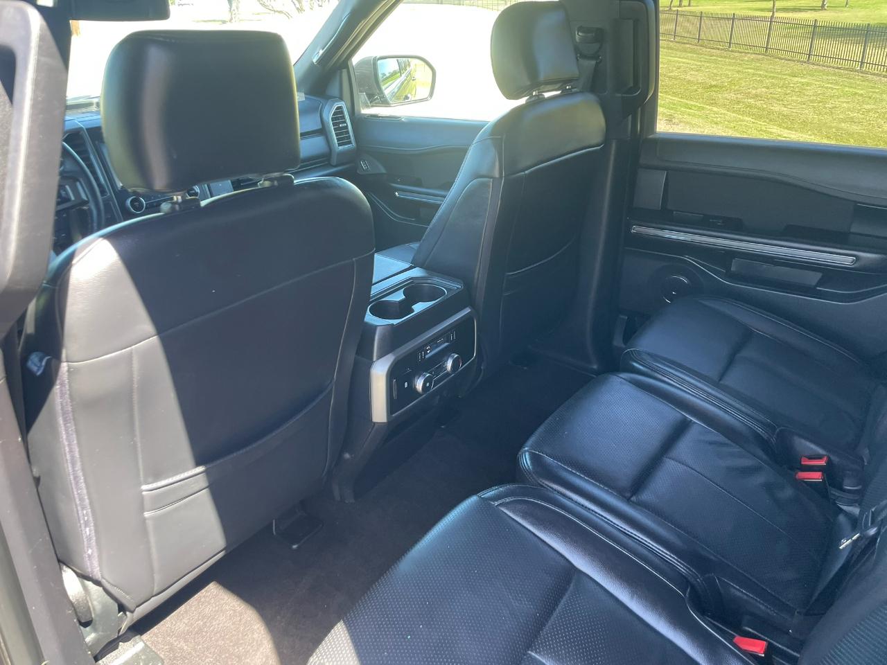 Ford Expedition XLT 2020