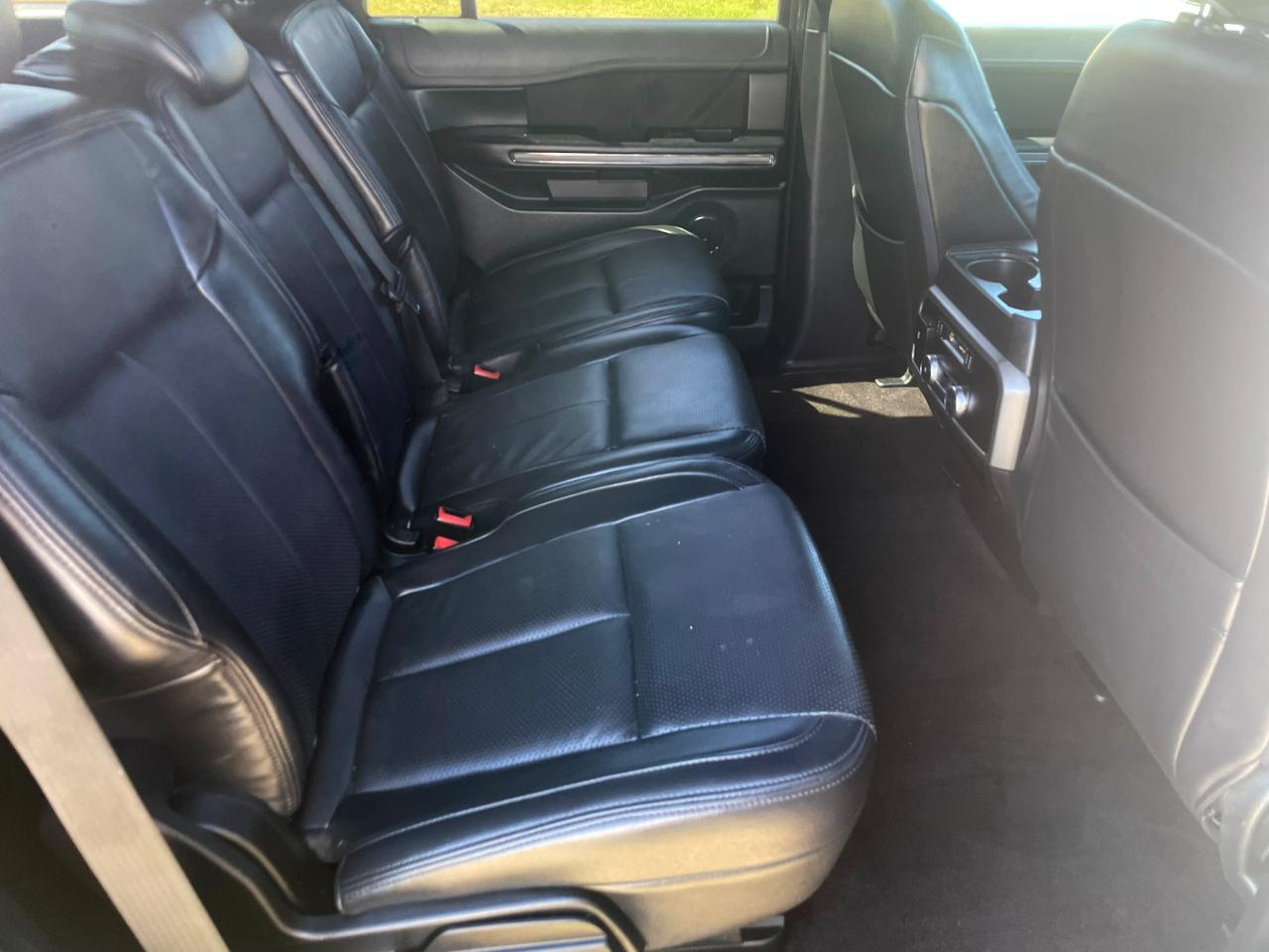 Ford Expedition XLT 2020