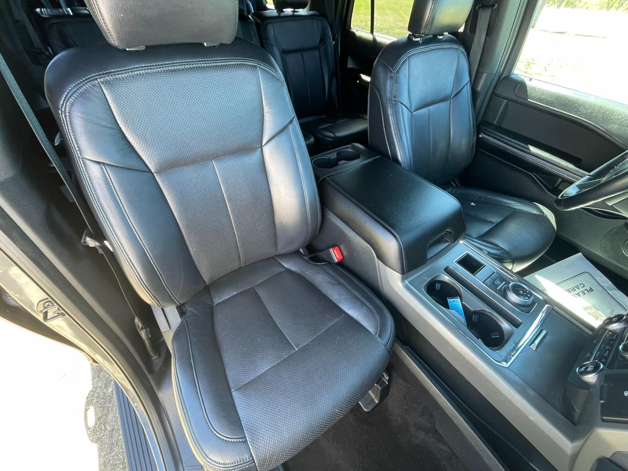 Ford Expedition XLT 2020