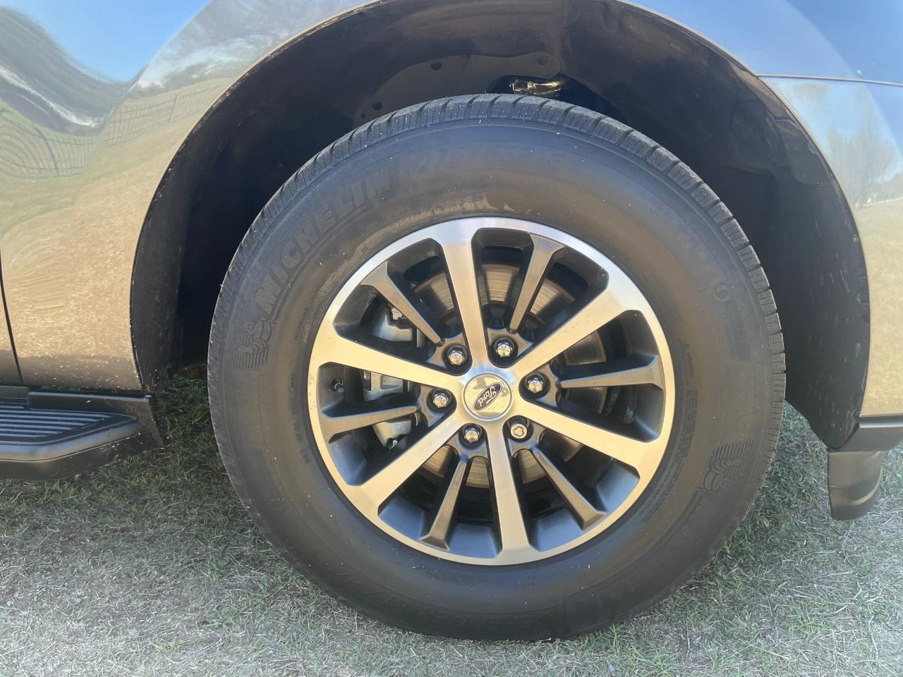 Ford Expedition XLT 2020