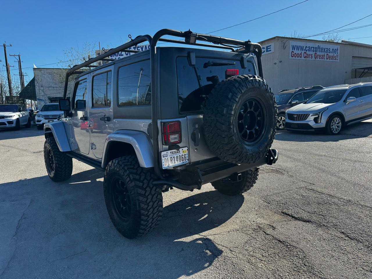 Jeep Wrangler Unlimited Sahara 4WD 2017