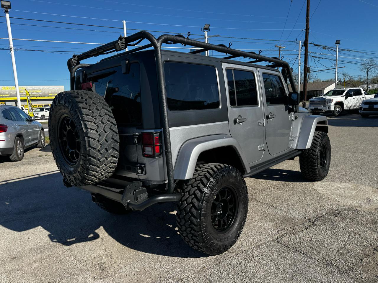 Jeep Wrangler Unlimited Sahara 4WD 2017