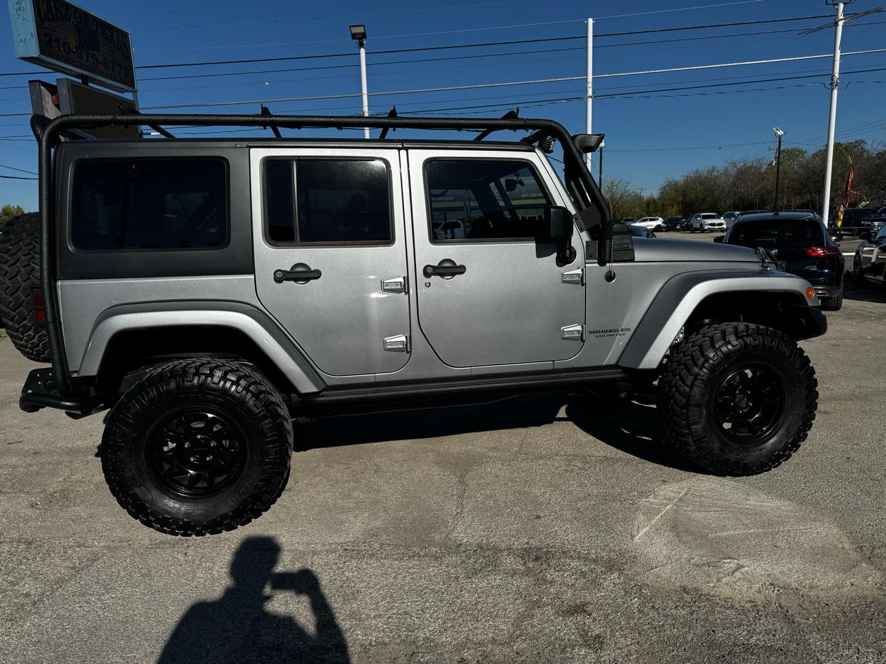 Jeep Wrangler Unlimited Sahara 4WD 2017