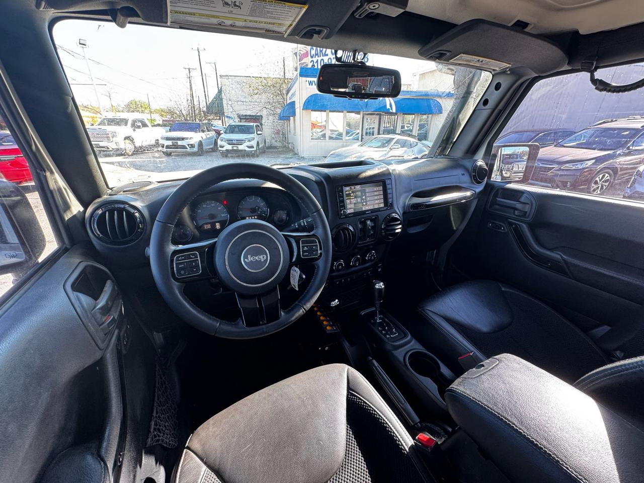 Jeep Wrangler Unlimited Sahara 4WD 2017