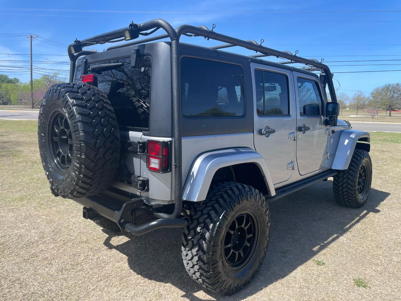 Jeep Wrangler Unlimited Sahara 4WD 2017