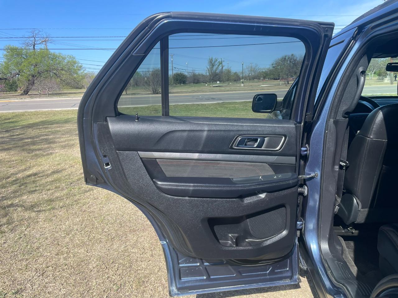 Ford Explorer XLT FWD 2018