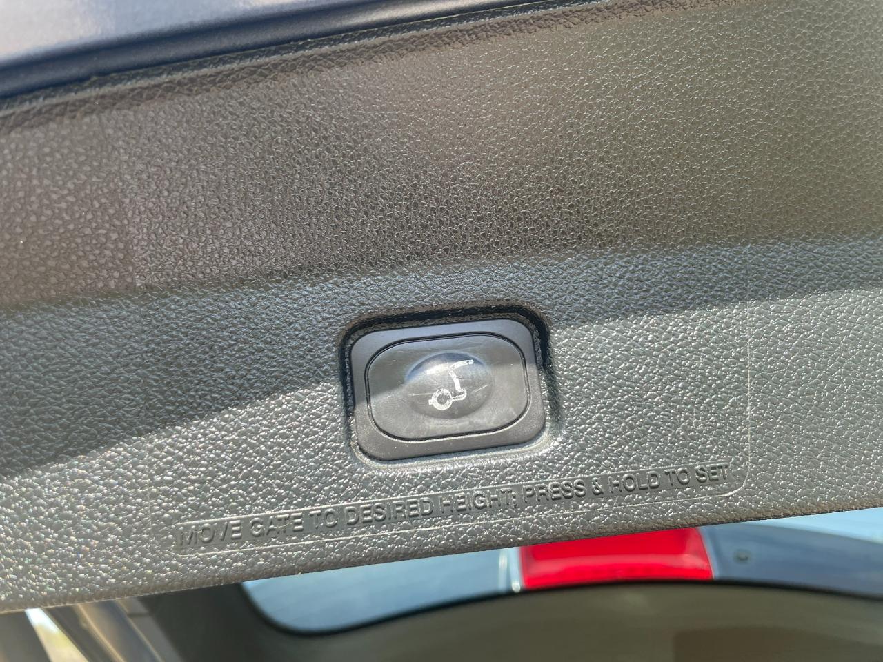 Ford Explorer XLT FWD 2018