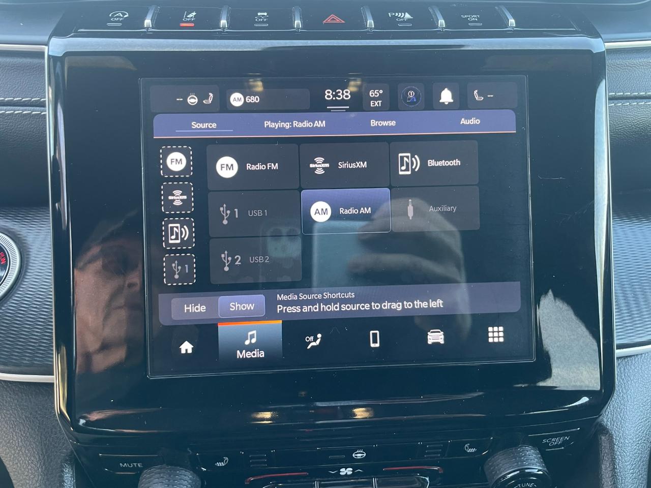 Jeep Grand Cherokee Laredo 4WD 2023