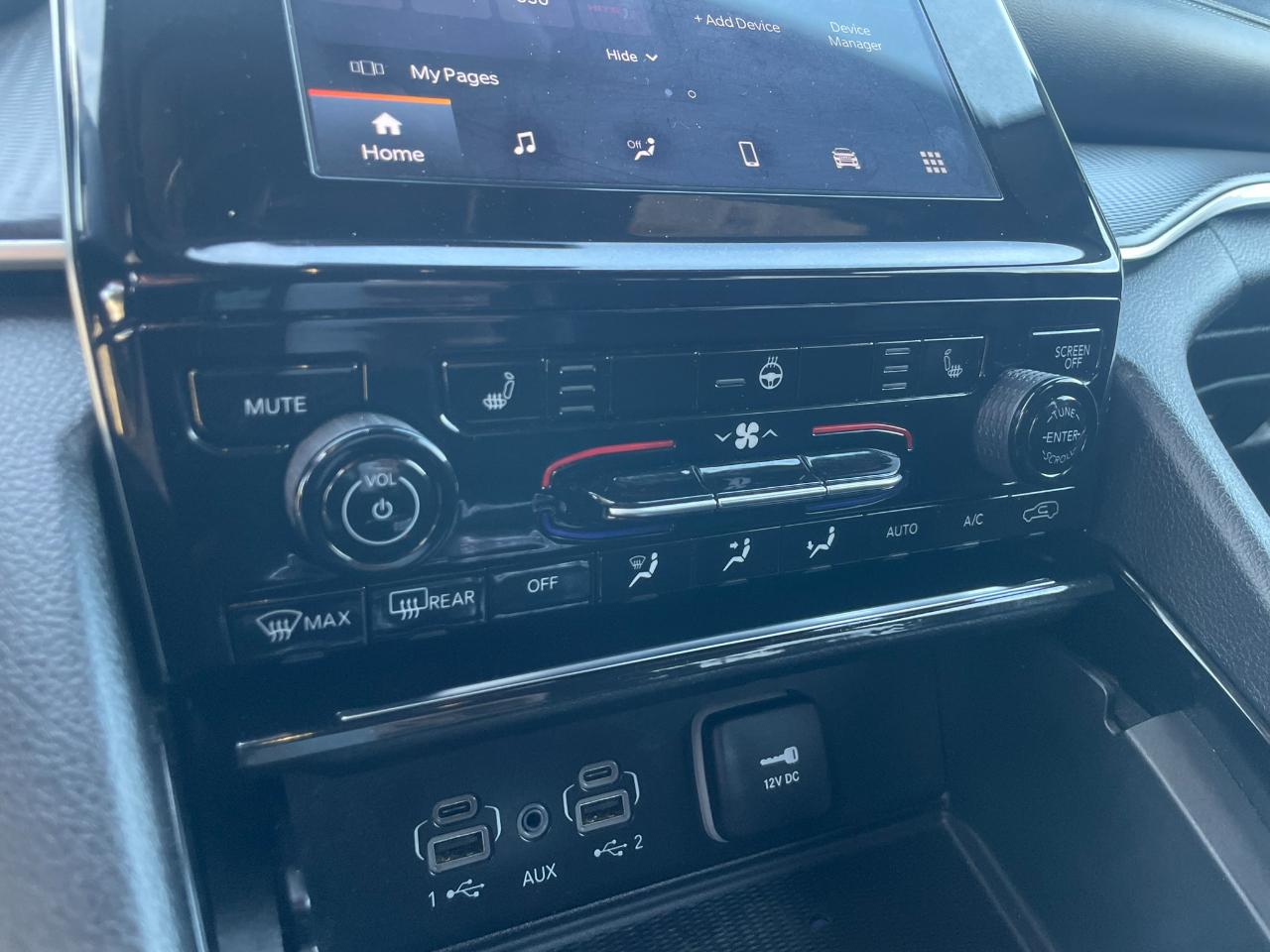 Jeep Grand Cherokee Laredo 4WD 2023