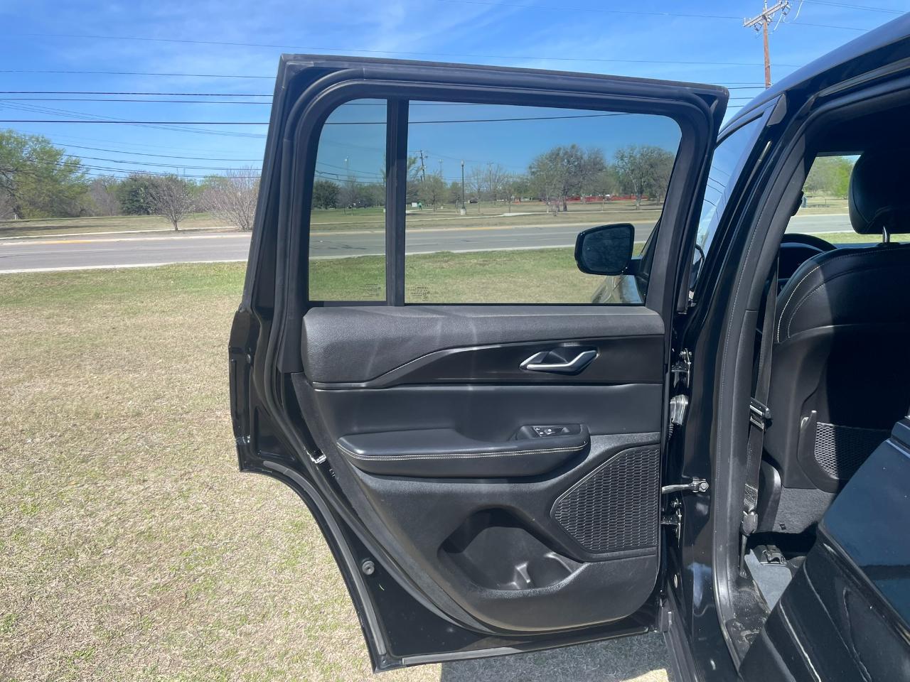 Jeep Grand Cherokee Laredo 4WD 2023