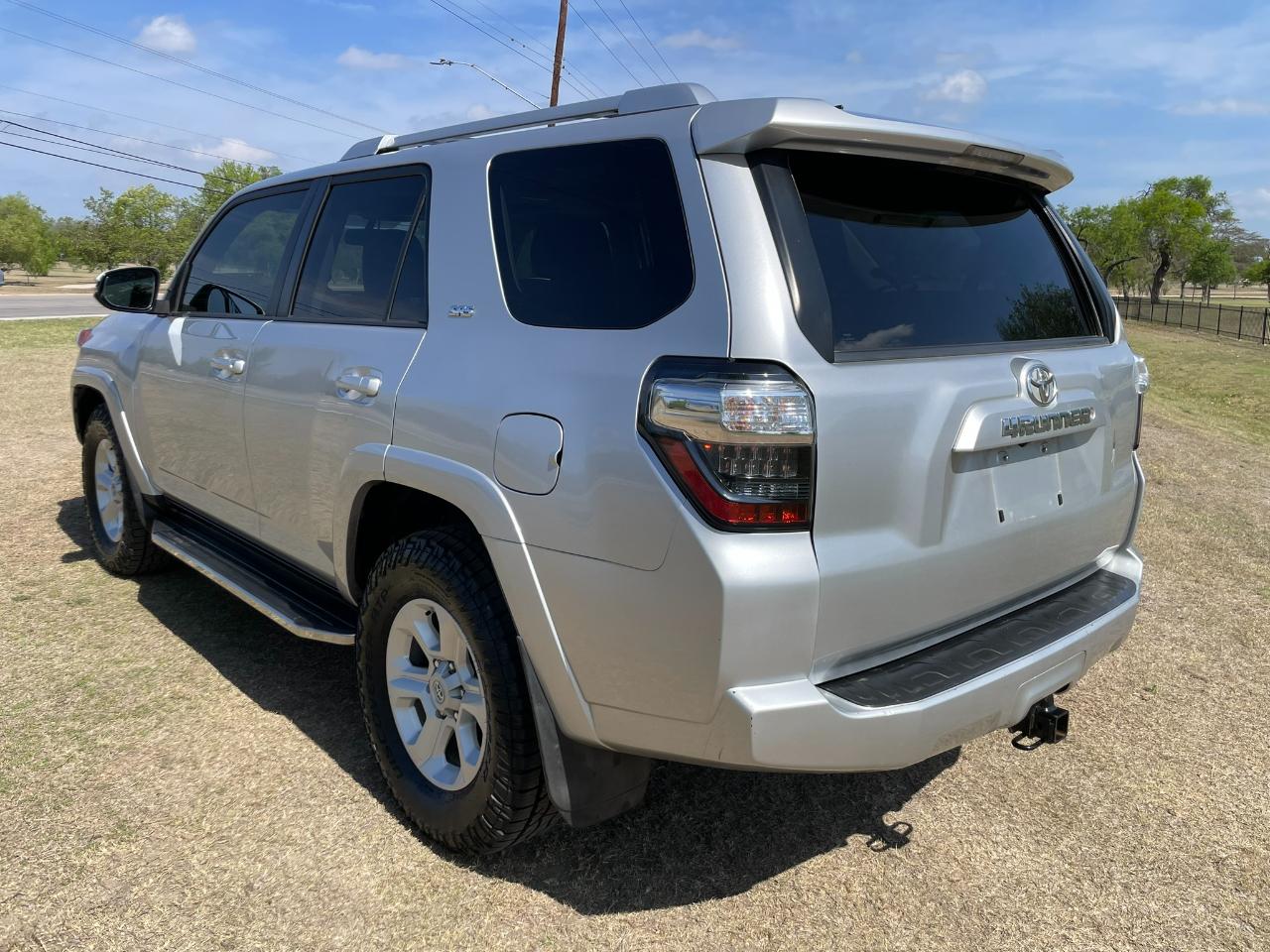 Toyota 4Runner SR5 2WD 2016