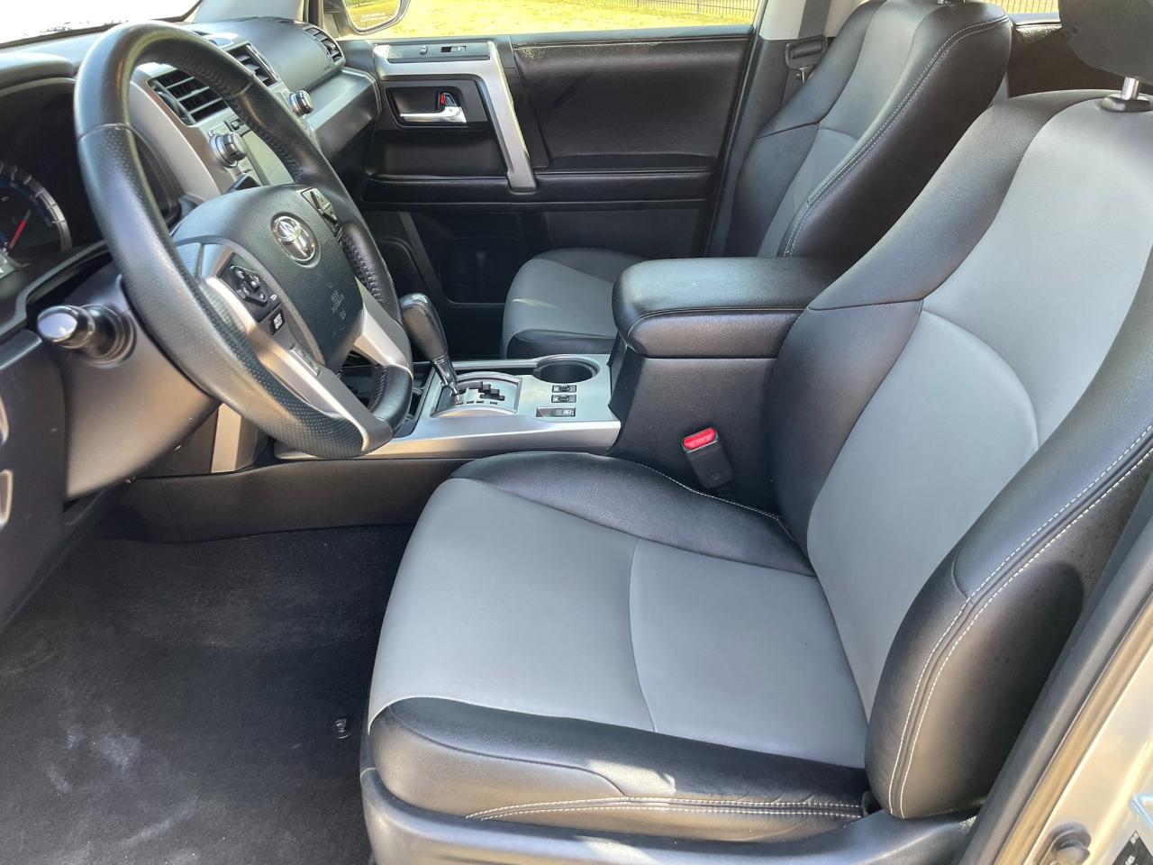 Toyota 4Runner SR5 2WD 2016