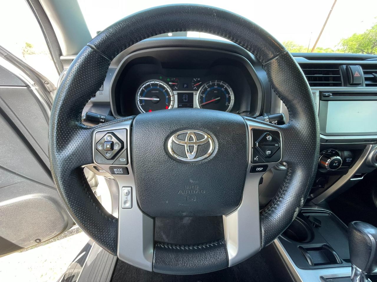 Toyota 4Runner SR5 2WD 2016