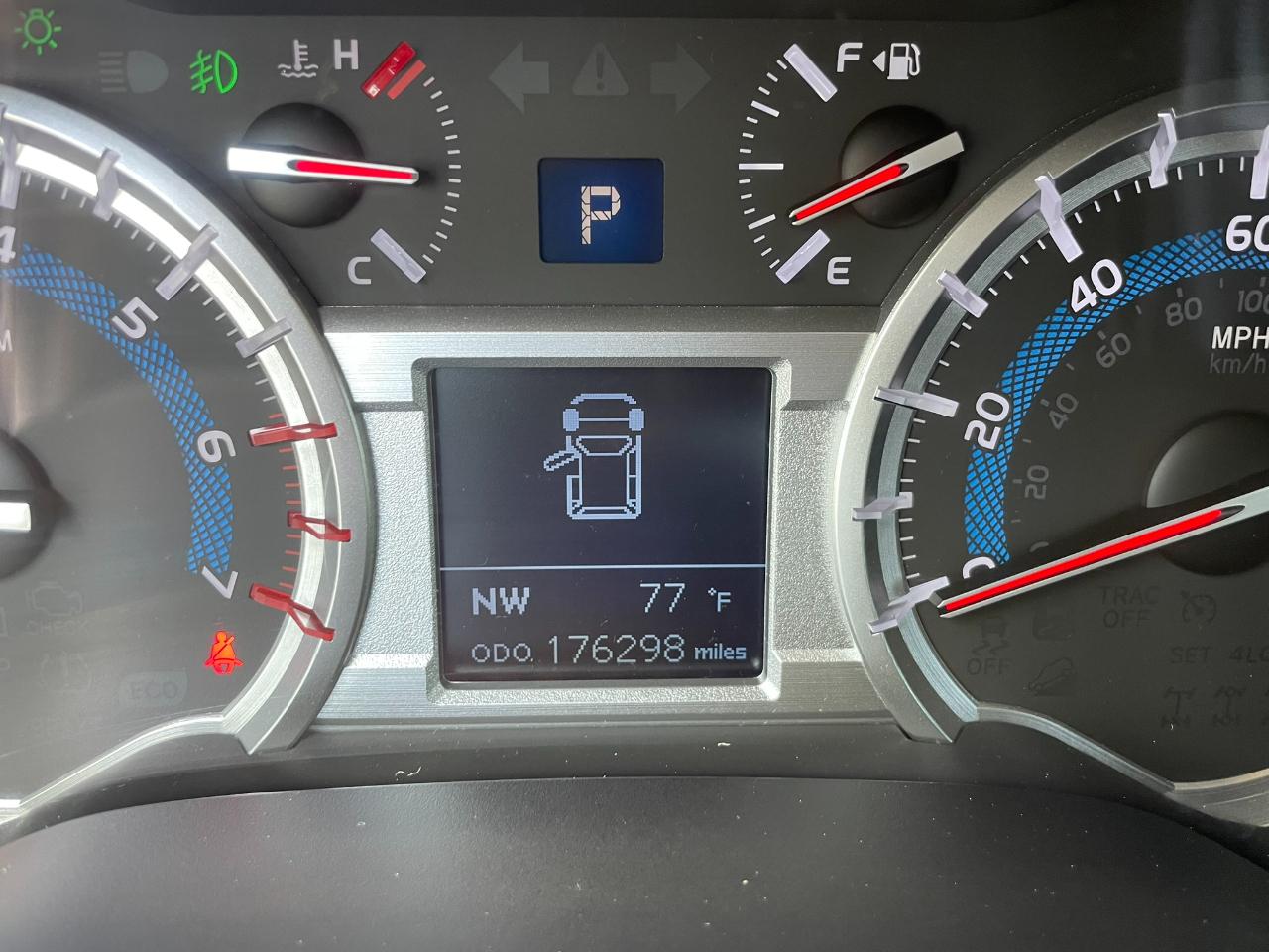 Toyota 4Runner SR5 2WD 2016