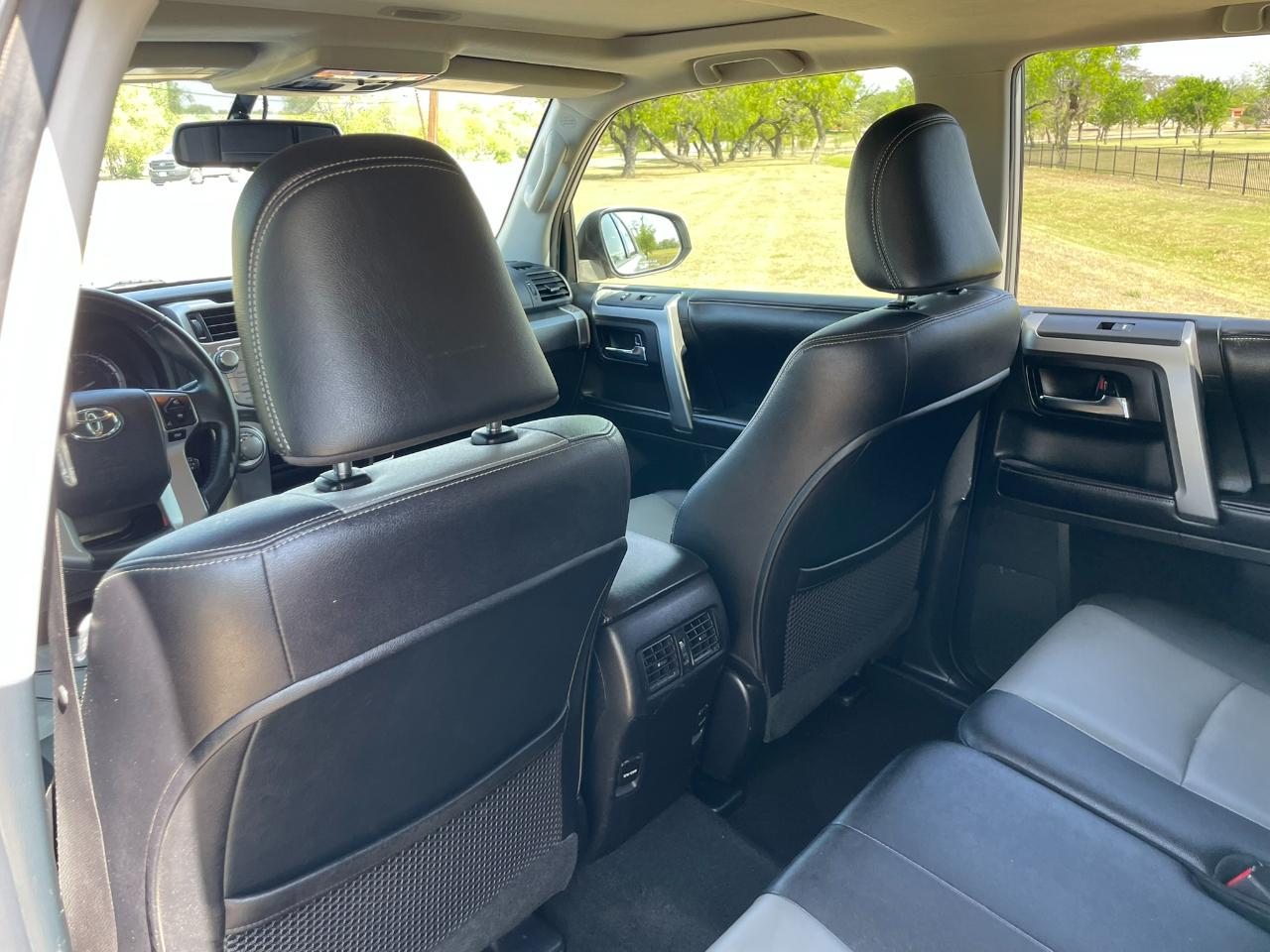 Toyota 4Runner SR5 2WD 2016