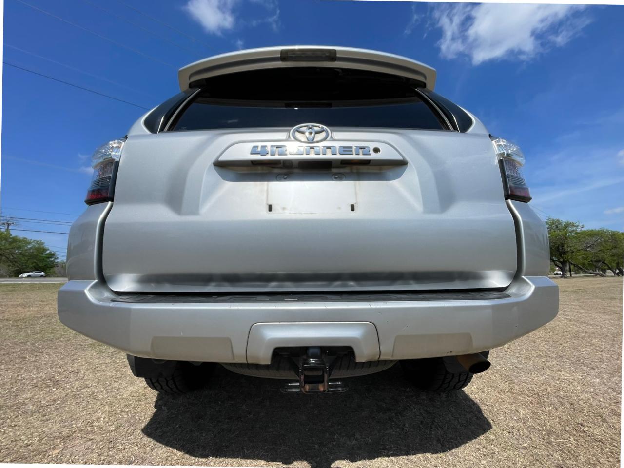 Toyota 4Runner SR5 2WD 2016