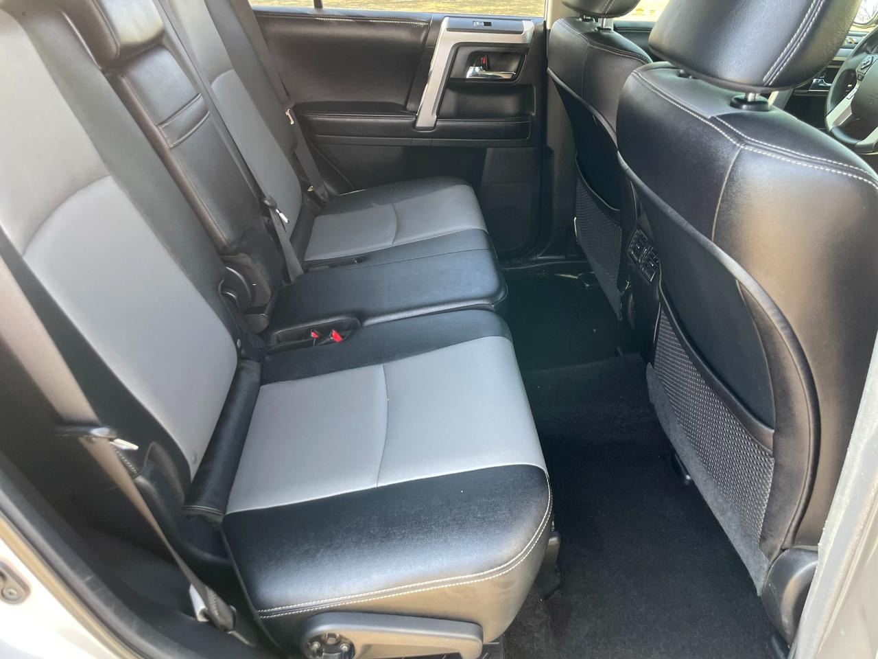 Toyota 4Runner SR5 2WD 2016