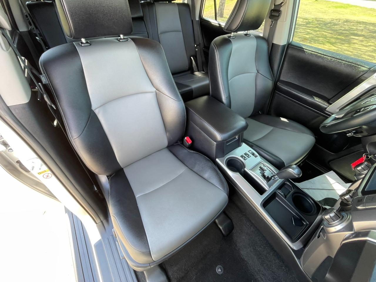 Toyota 4Runner SR5 2WD 2016