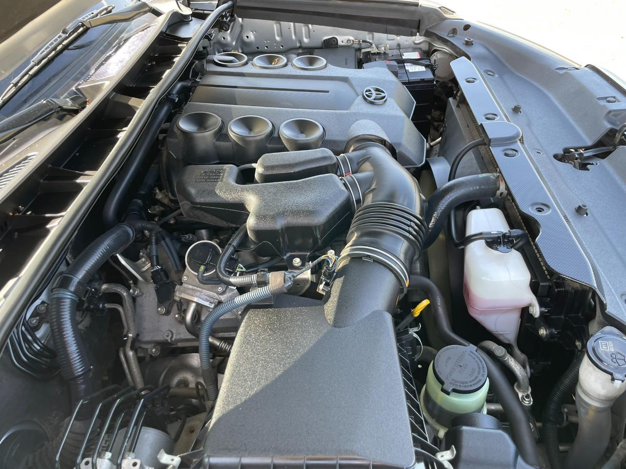 Toyota 4Runner SR5 2WD 2016