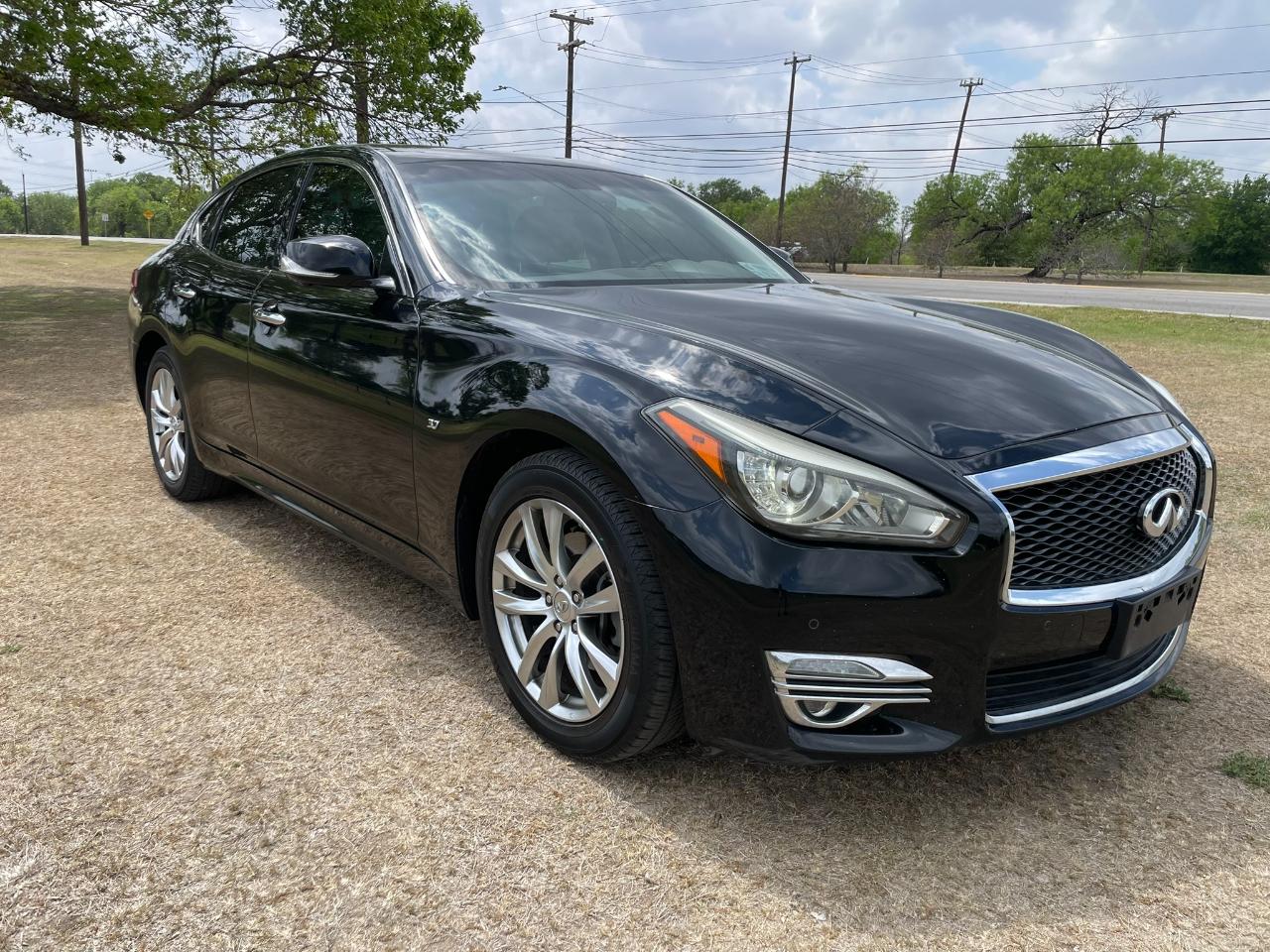 Infiniti Q70 37 2015