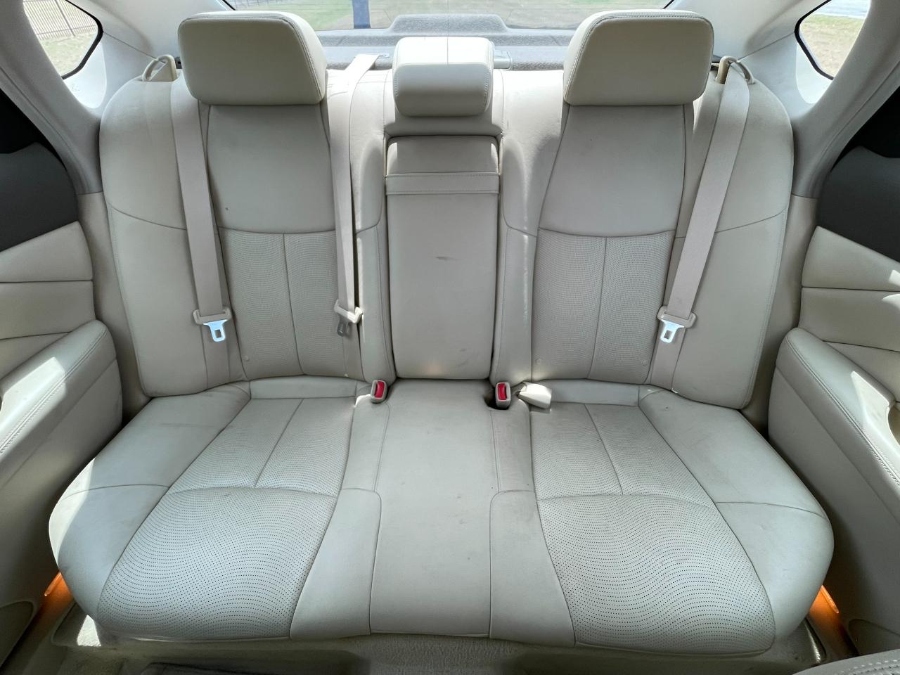 Infiniti Q70 37 2015