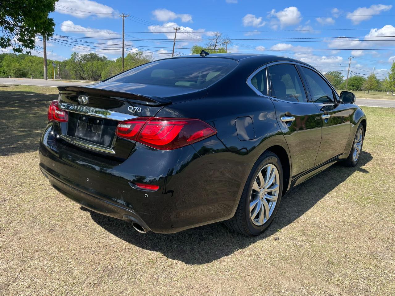 Infiniti Q70 37 2015