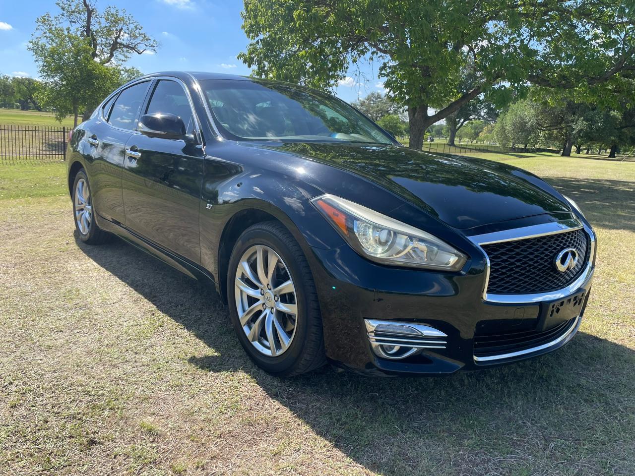 Infiniti Q70 37 2015