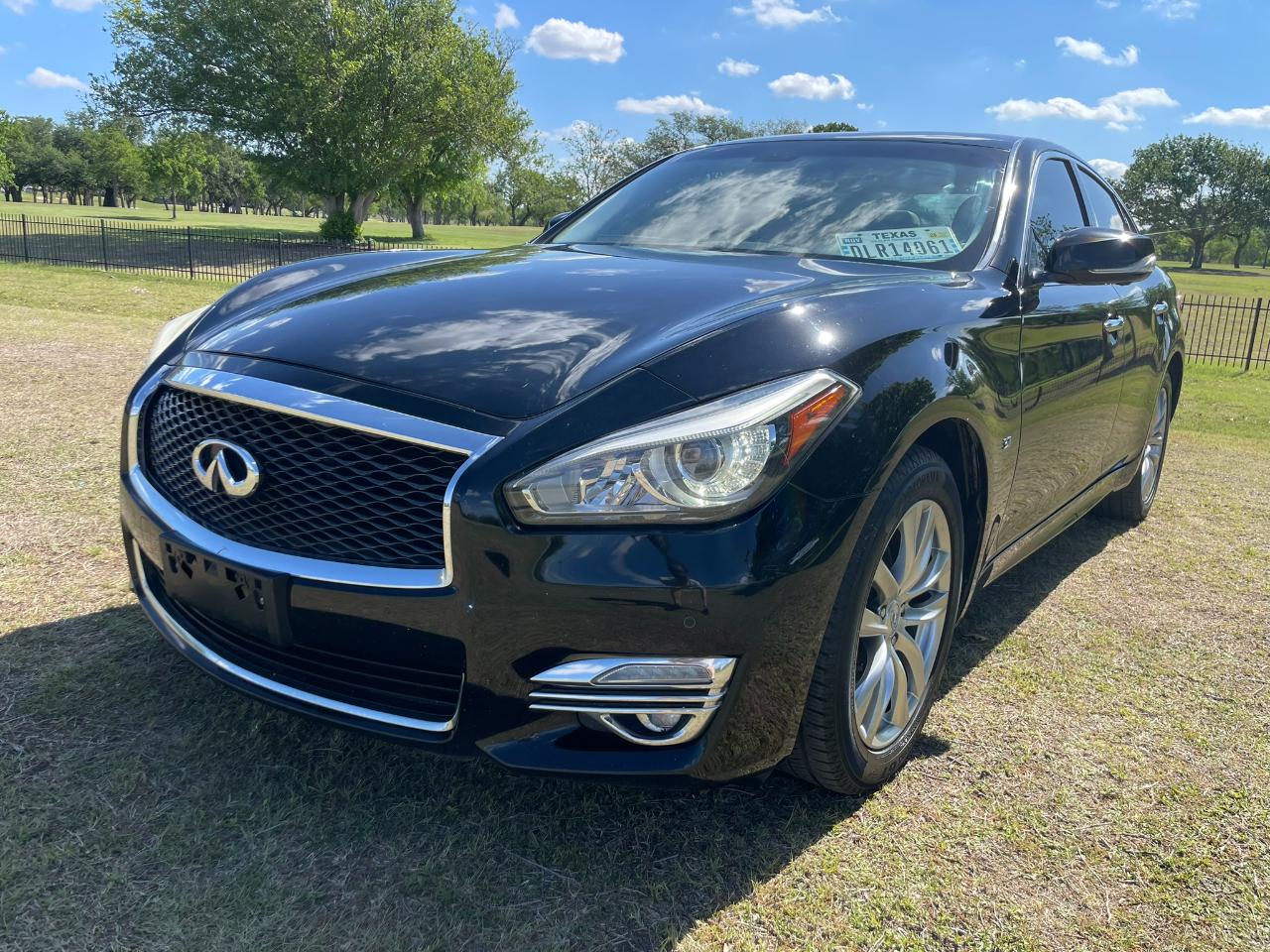 Infiniti Q70 37 2015