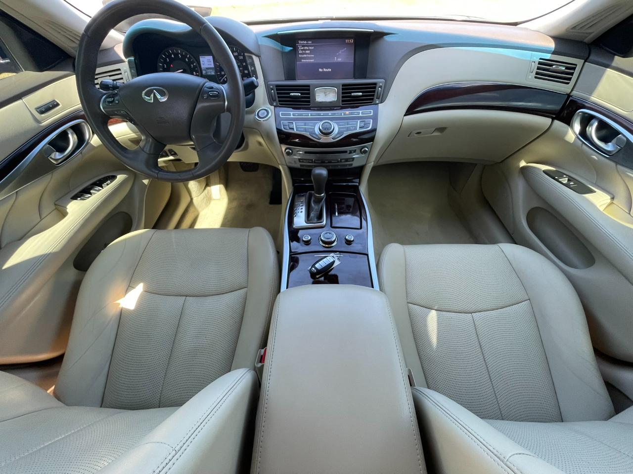 Infiniti Q70 37 2015