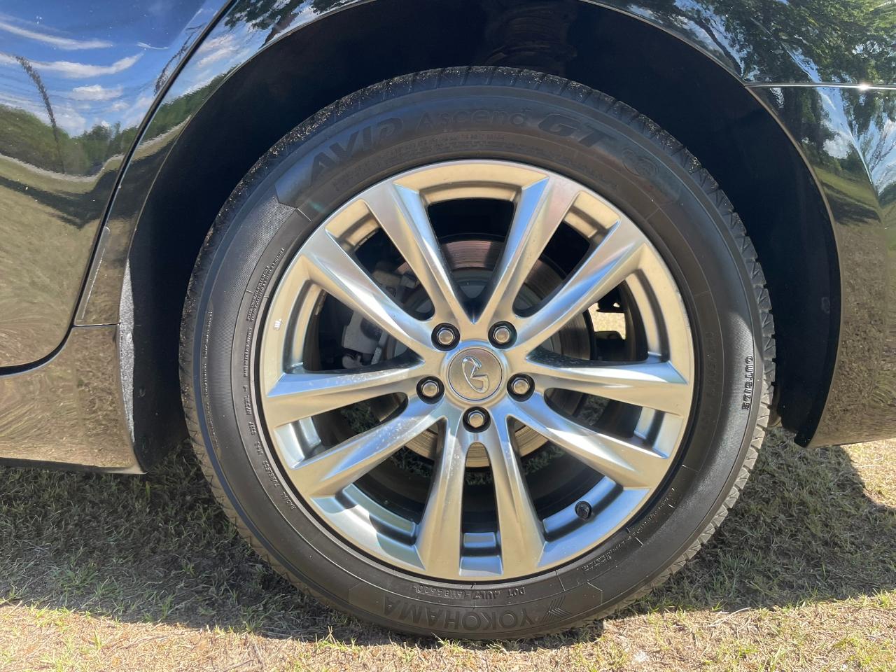 Infiniti Q70 37 2015