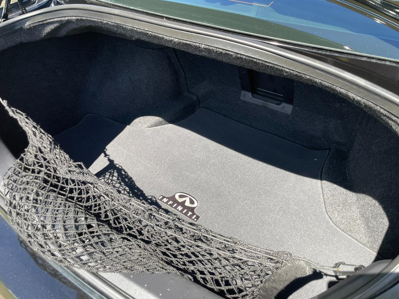 Infiniti Q70 37 2015