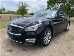 2015 Infiniti Q70 