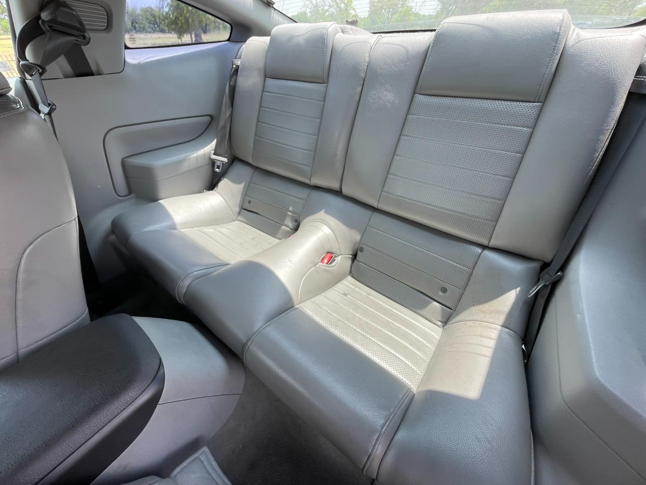 Ford Mustang GT Deluxe Coupe 2008