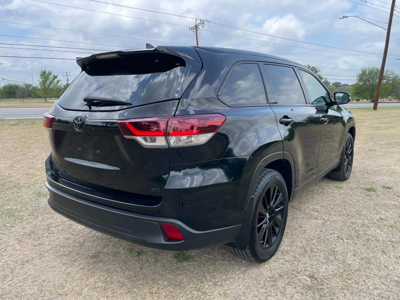 Toyota Highlander SE FWD V6 2019