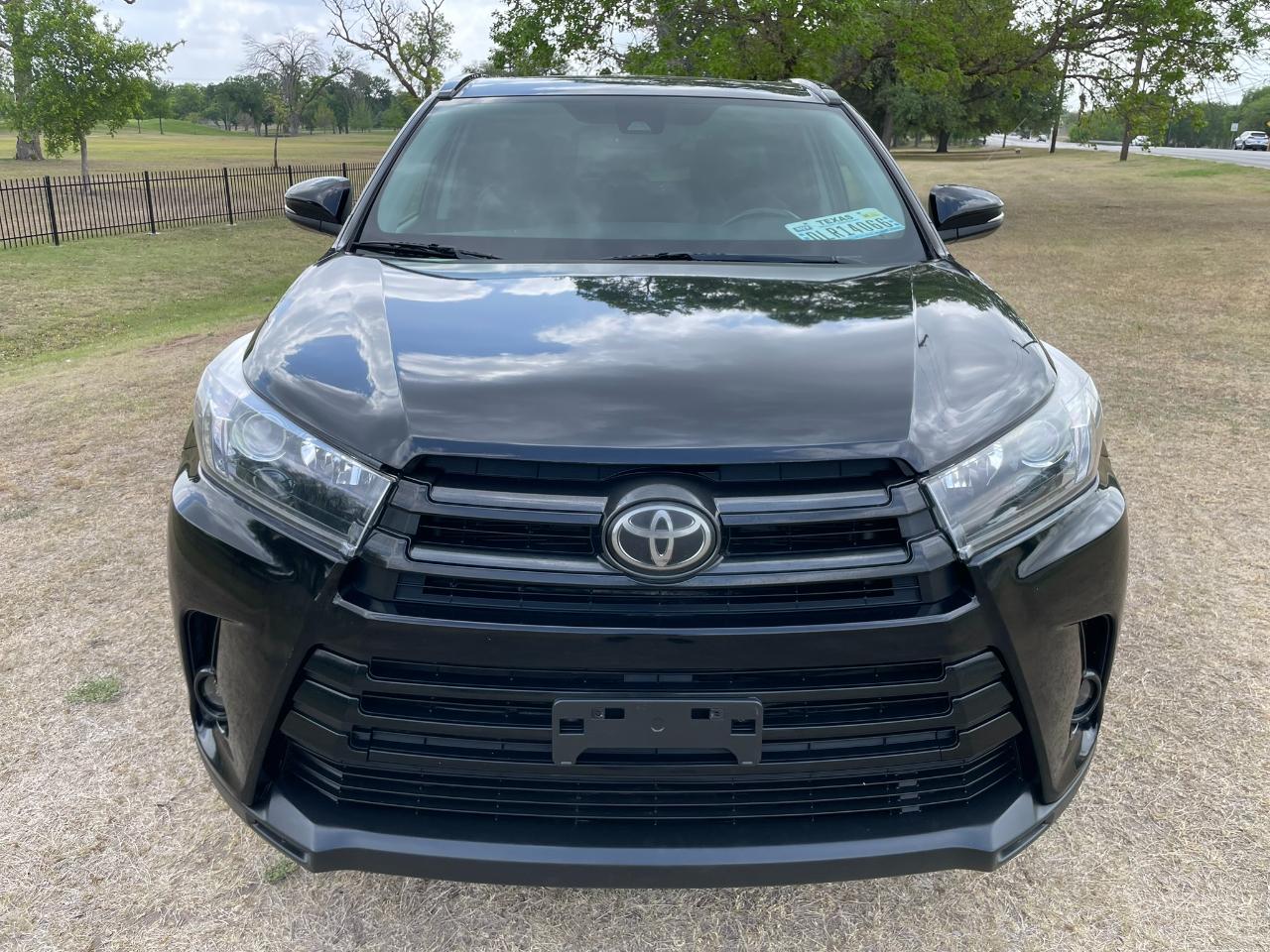 Toyota Highlander SE FWD V6 2019
