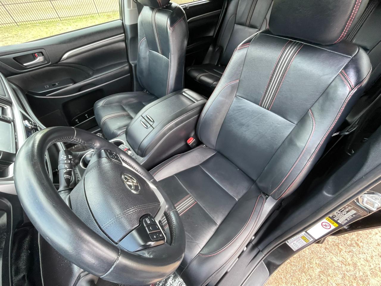 Toyota Highlander SE FWD V6 2019