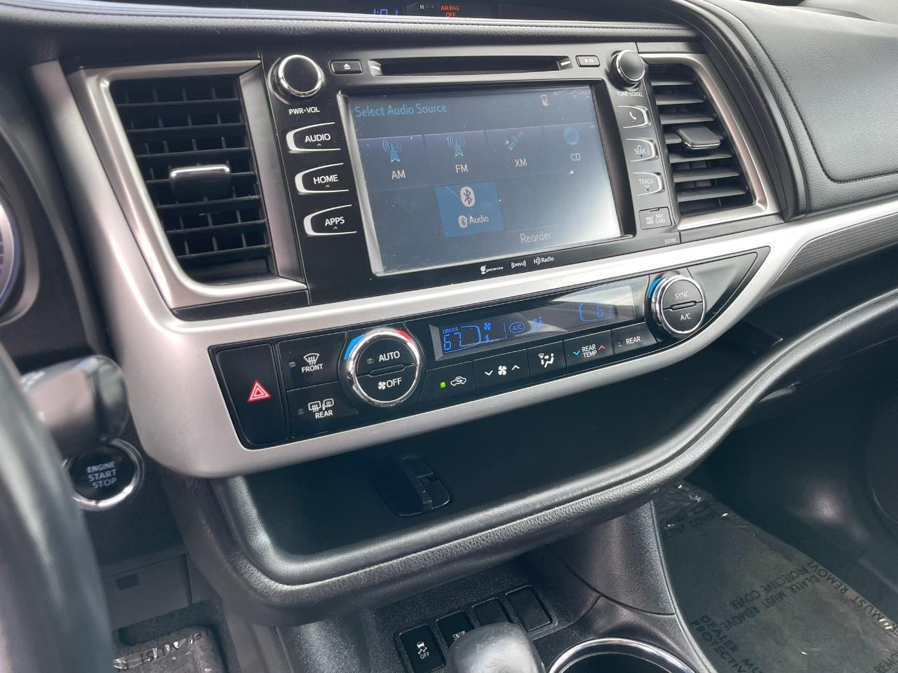 Toyota Highlander SE FWD V6 2019