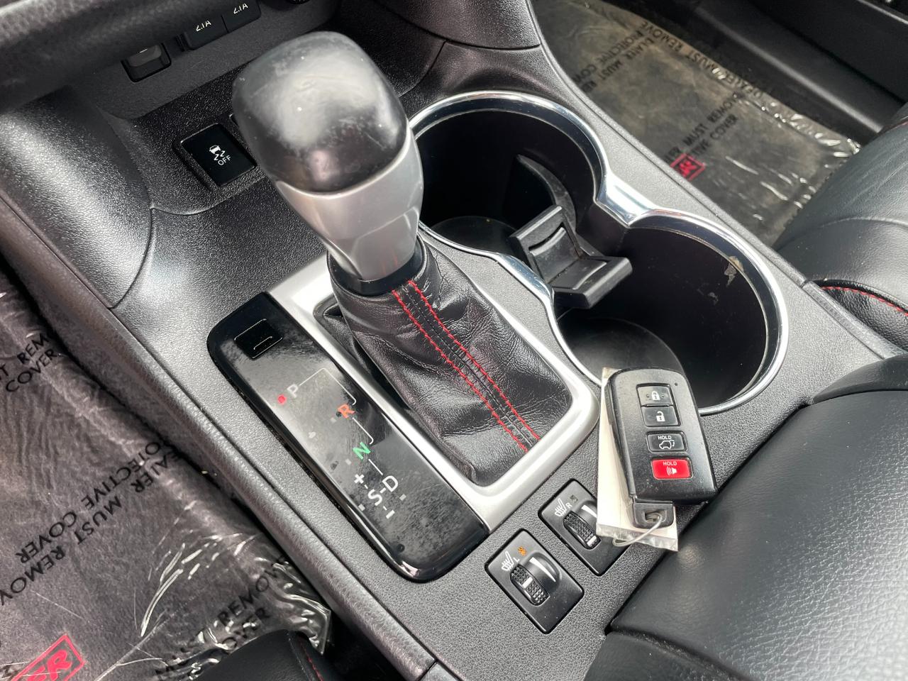 Toyota Highlander SE FWD V6 2019