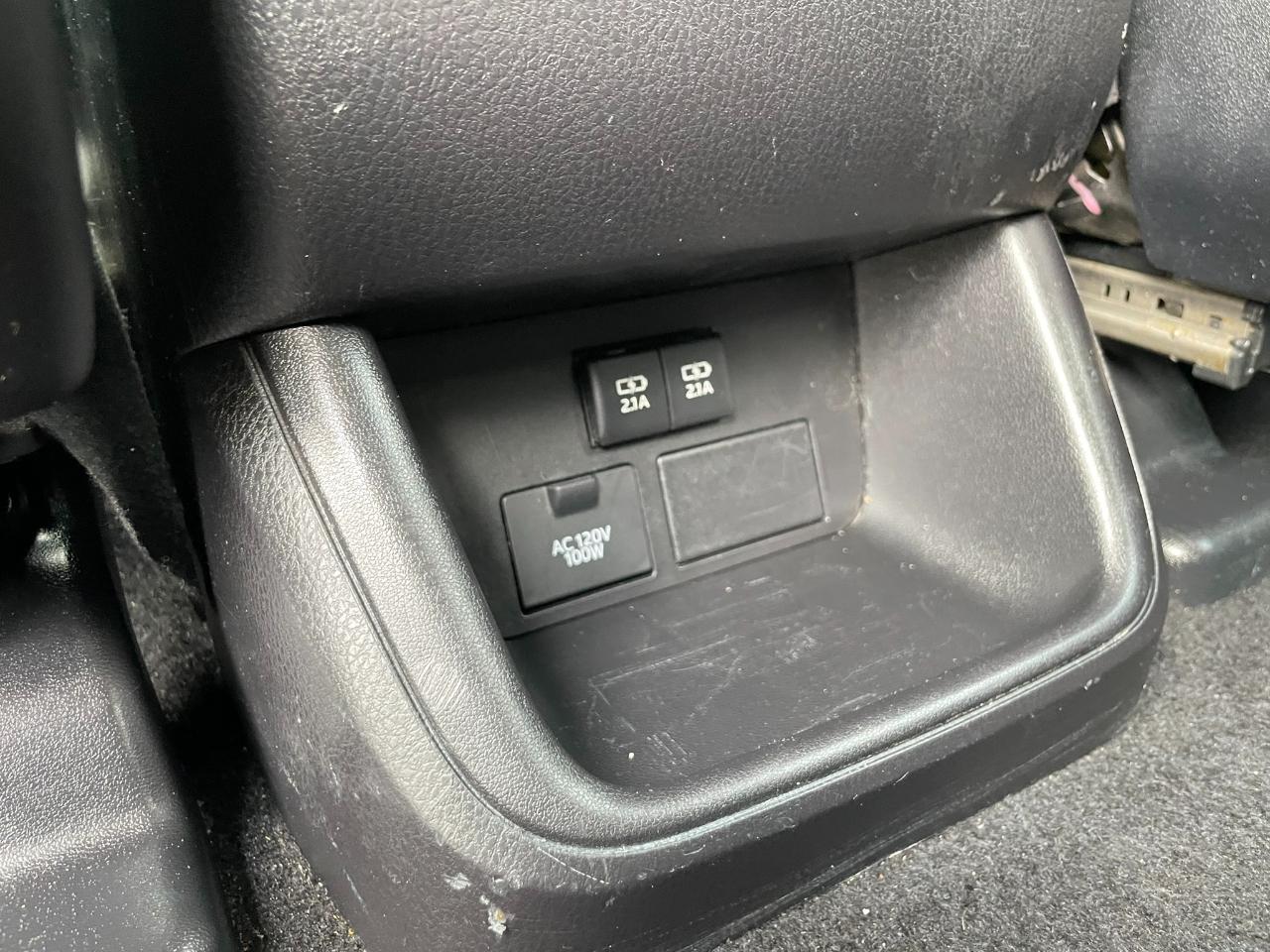 Toyota Highlander SE FWD V6 2019